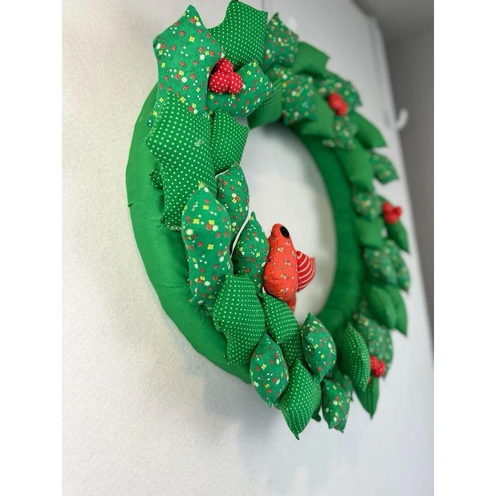 Vtg‎ Handmade Fabric Christmas Wreath Patchwork Stuffed Puffy Retro 80s 23